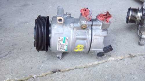 Compresor Clima Volkswagen 5NO 820 803 C