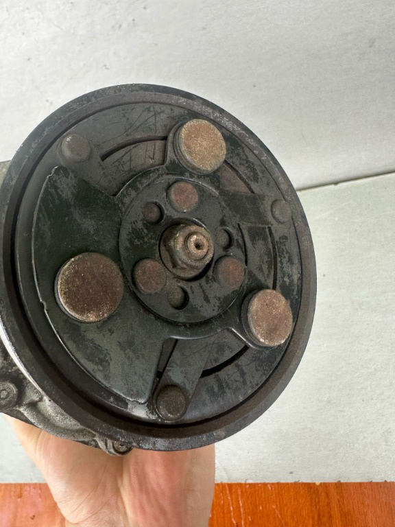 Compresor clima Vw Bora 1.9 TDI cod 1j08
