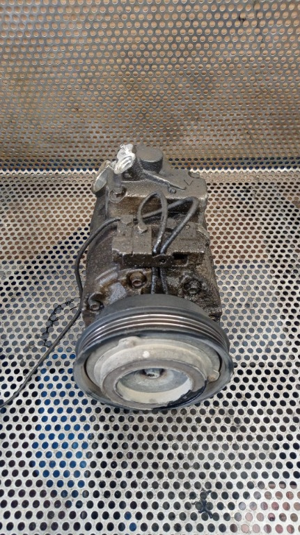 Compresor clima VW Passat B5.5 2.0i cod motor ALT 4471706351