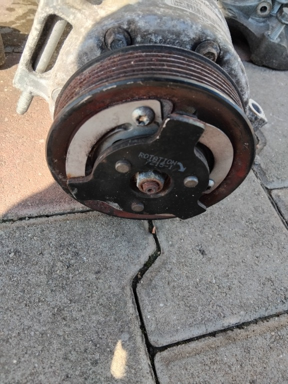 Compresor clima VW Passat B6 2.0 TDI 140