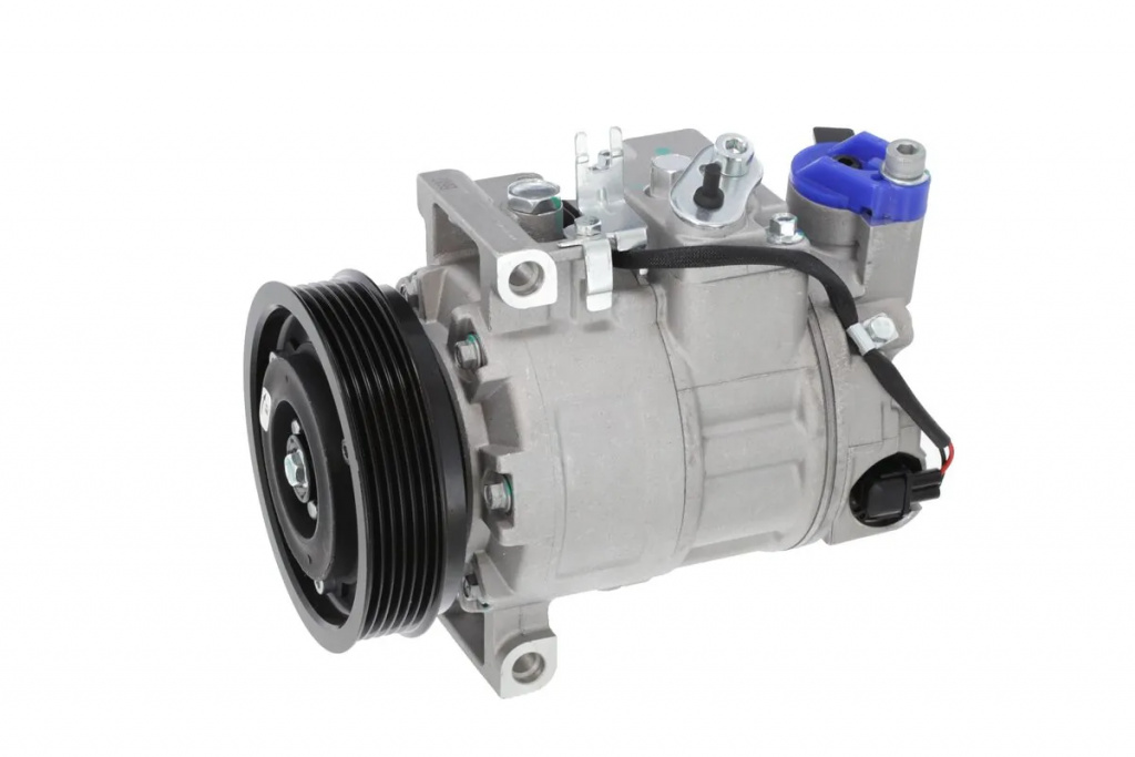 Compresor climatizare Valeo AUDI A4 B6 (8E2) 2000-2004 - 690233