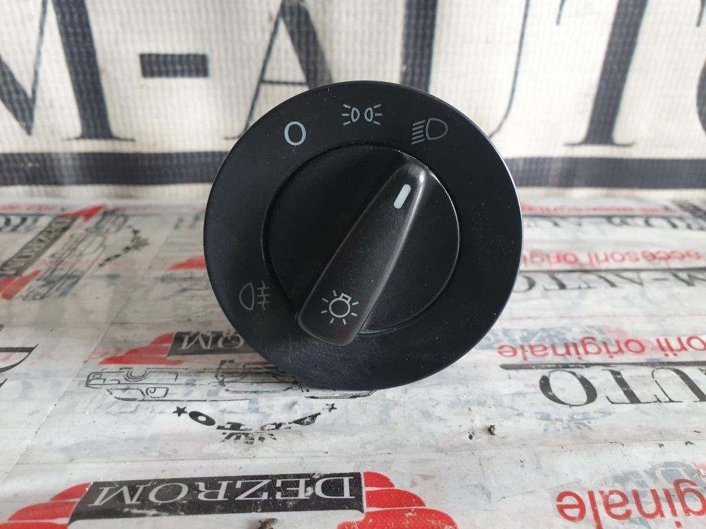 Comutator lumini original VW Bora Variant cod piesa : 3C1941531