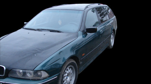 Conducta AC BMW Seria 5 E39 [1995 - 2000] Touring wagon 520i MT (150 hp)