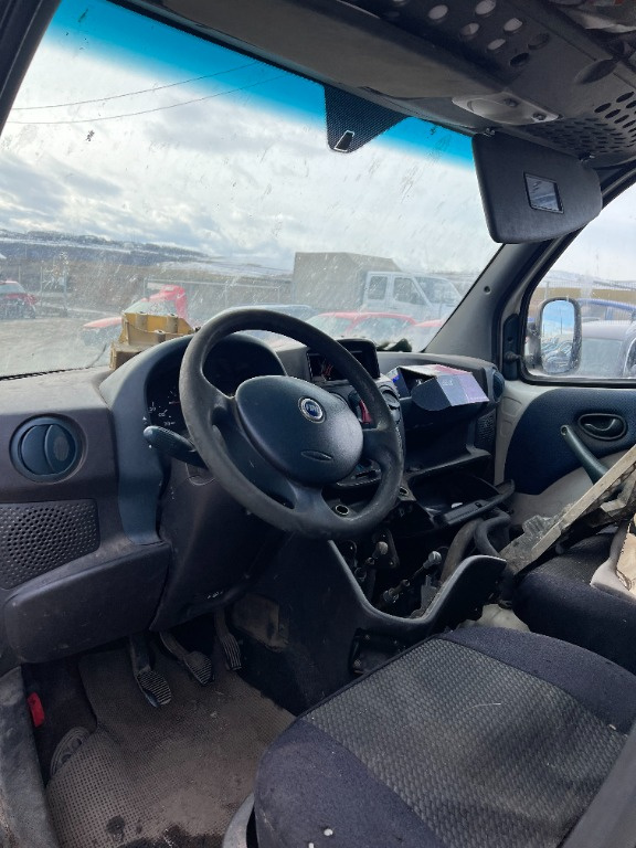 Conducta AC Fiat Doblo 2002 duba 1,9 jtd