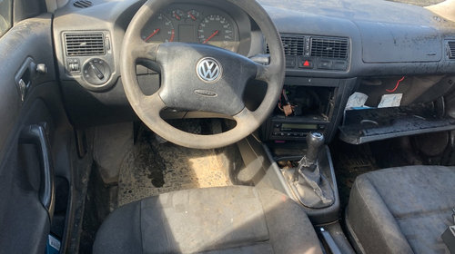 Conducta AC Volkswagen Golf 4 1999 hatchback 1400 benzina