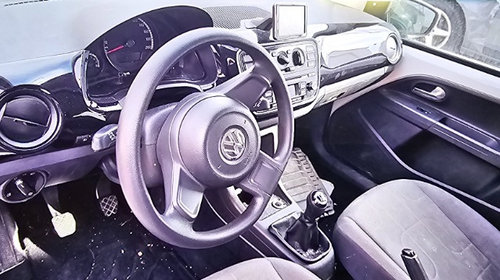 Conducta AC Volkswagen Up 2014 Hatchback 1000