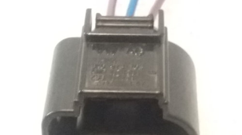 Conector electric 3 pini 8K0973703 8K0.973.703 Audi / Seat / Skoda / Volkswagen. Nou si original VW AG .