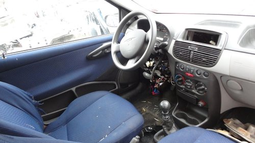 Consola centrala Fiat Punto 2001 4 USI 1.2 Benzina