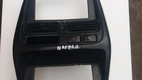 Consola centrala Nissan Navara 2001-2006