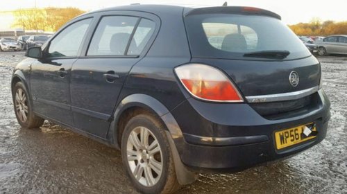 Consola centrala Opel Astra H 2004 Hatchback 1.4