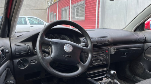 Consola centrala Volkswagen Passat B5 2003 VARIANT 1.9 TDI