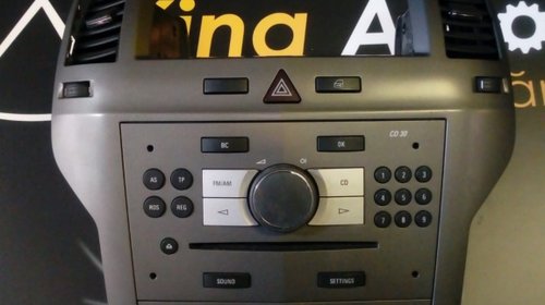 Consola cu CD Player Opel Zafira B