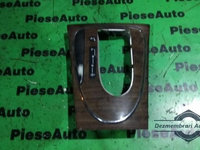 Consola Mercedes E-Class (2002->) [W211] 2118206410