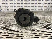 Contact Volvo V50 S40 C30 2005-2012