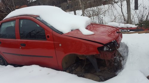 Cotiera Fiat Punto 2002 hatchback 1200