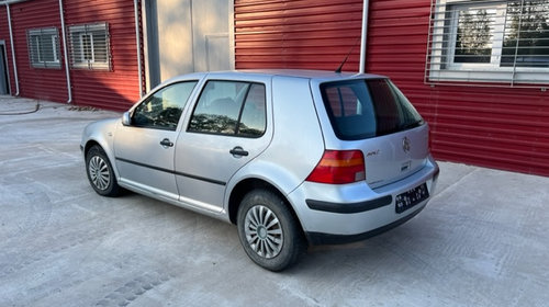 Cotiera Volkswagen Golf 4 2001 Hatchback 1.4 benzina