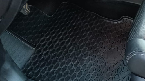 Covoare / Covorase / Presuri cauciuc SBR VW Passat B8 2015-prezent (Umbrella 10425)