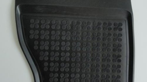 Covorase interior cauciuc Volkswagen Touareg II dupa 2010