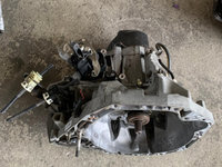 Cutie de viteză manuală IN 5 Viteze Renault Captur 1.5 dci JR5 JR0 K9K 8200973738