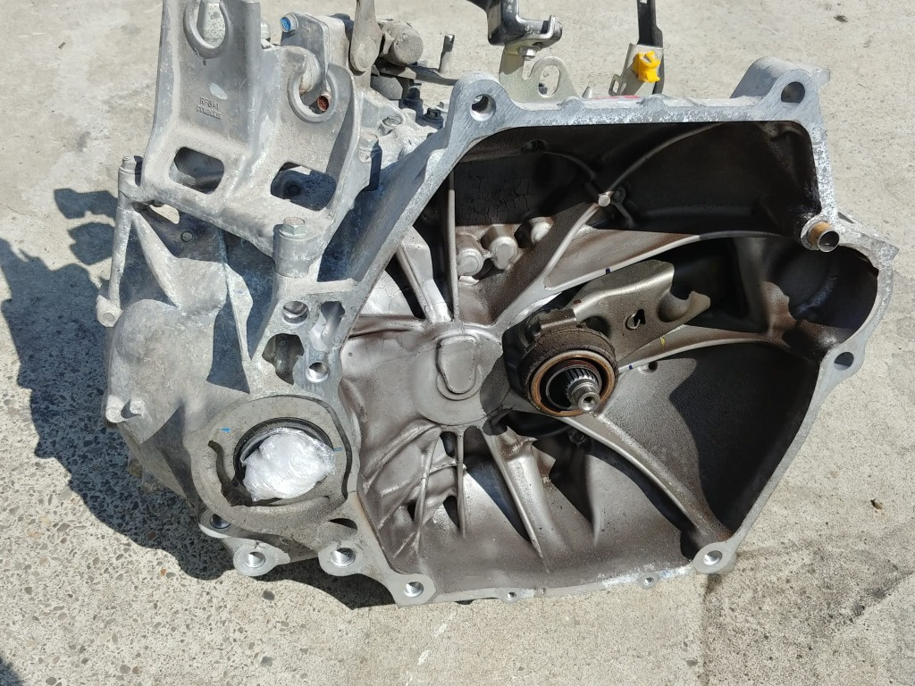 Cutie viteze honda jazz noi și second hand de vânzare
