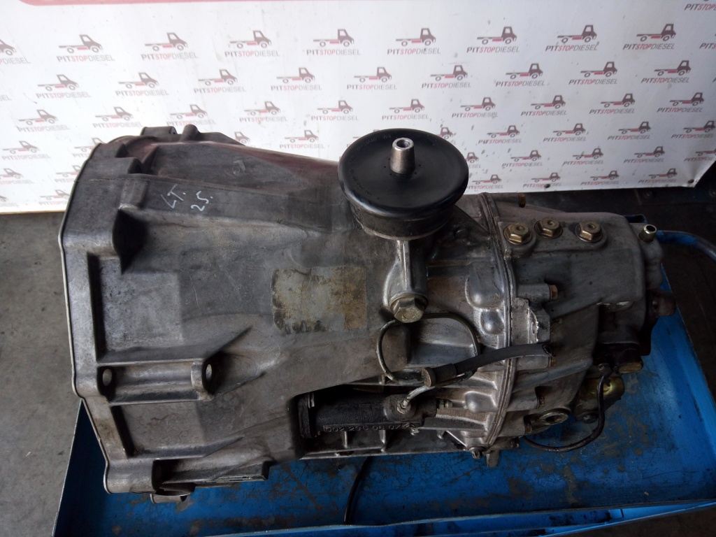 Cutie de viteze VW LT 28-46 II 2.5 TDI c