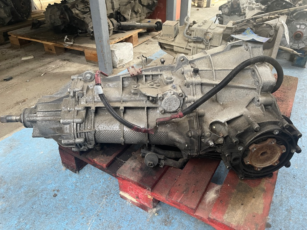 Cutie manuala Quattro 2.0 TDI 4x4 Audi A4 B8 A5 2014 NEK