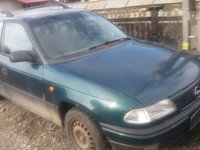 CUTIE VITEZA pt 1.6 OPEL ASTRA F , VECTRA A 1991-1995 C16NZ ,stare buna, PARC AUTORIZAT