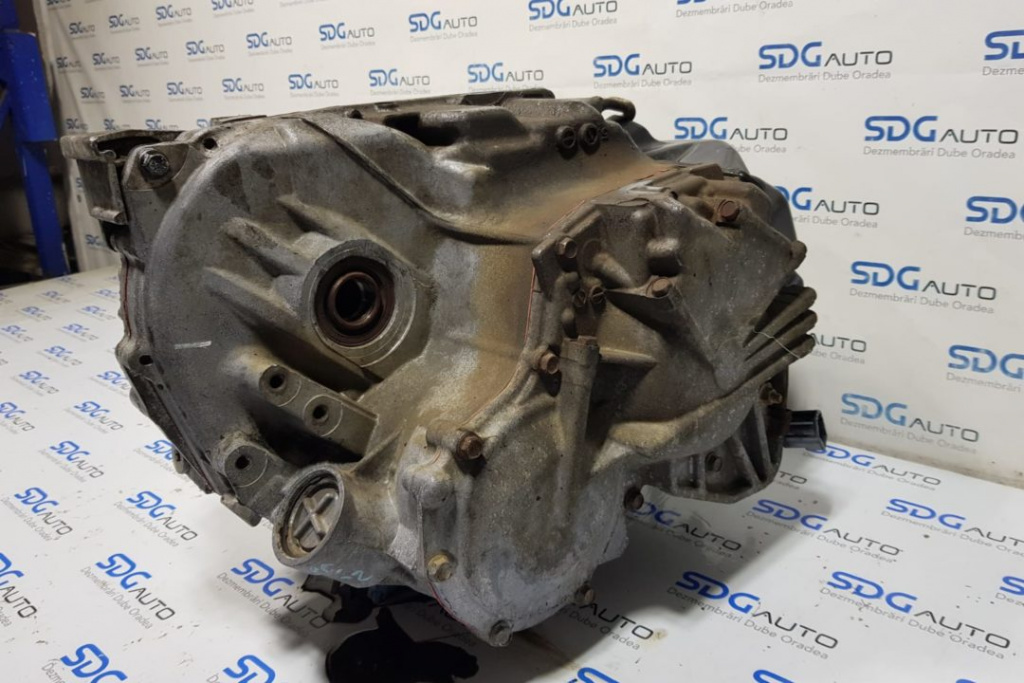 Cutie viteze 4x4 probleme la treapta a 5 în rest perfect functionala p30681190 Volvo XC90 2.4 Euro 3