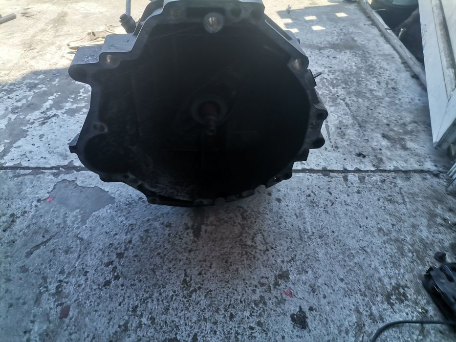 Cutie viteze Audi A4 B7 2.0 tdi cod JEM 