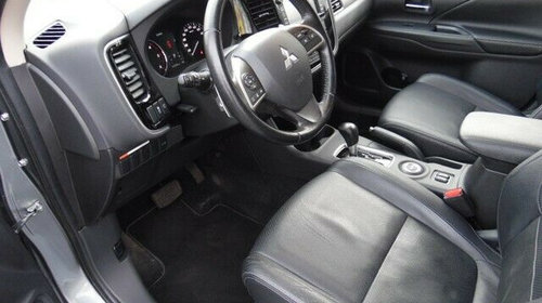 Cutie viteze automata Mitsubishi Outlander 2014 Suv 2.2