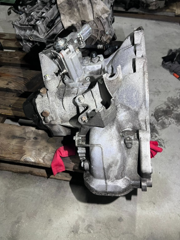 Cutie viteze manuala Opel Corsa D 1.2B z