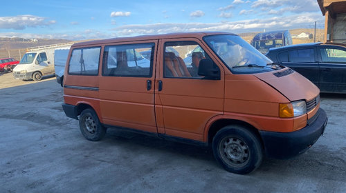 Cutie viteze manuala Volkswagen TRANSPORTER 1995 duba 2400 diesel