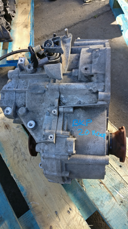 Cutie viteze Passat B6 2.0 TDI cod motor BKP 140 cai