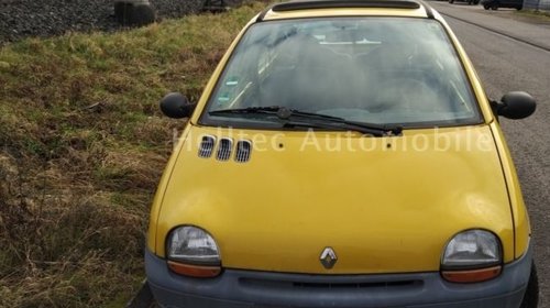 Cutie Viteze Renault Twingo anul 1997 benzina