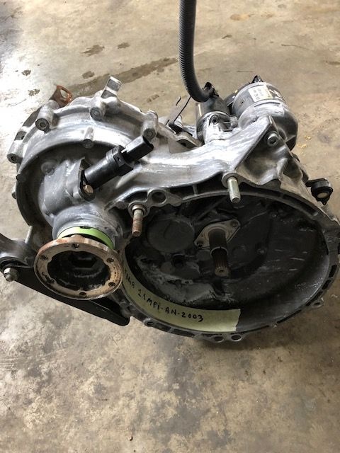 Cutie viteze Skoda Fabia 1,4 mpi , an 20