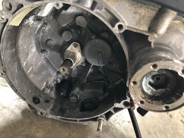 Cutie viteze Skoda Fabia 1,4 mpi , an 20