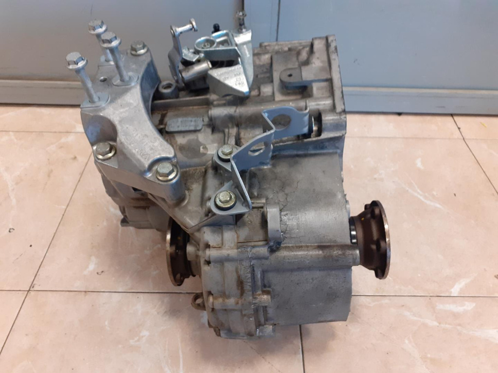 Cutie viteze VW Passat 2.0 TDI; NFP; JLT