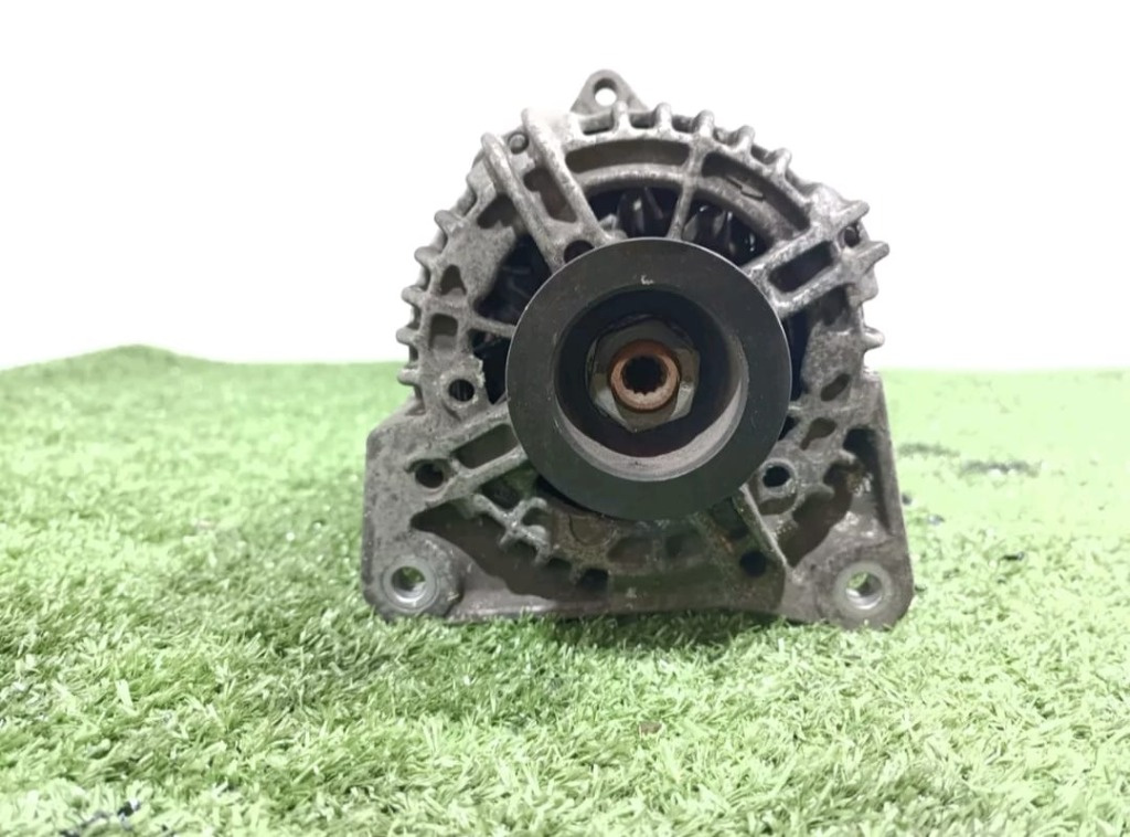 D4F Alternator 1.2 TCE an fab 2007-2015 cod piesa motor d4f 8200660037 Dacia Logan MCV 101HP
