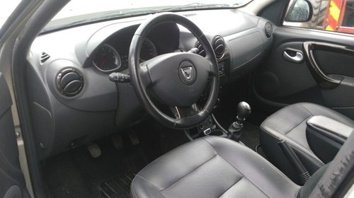 Dacia Duster 4x4 dezmembrez