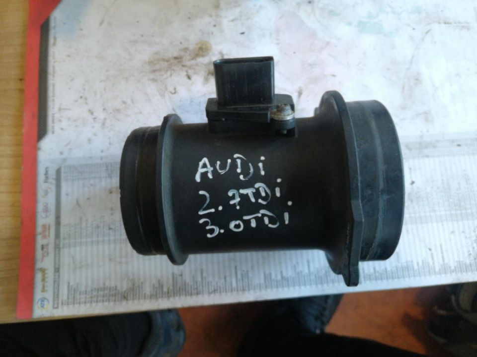 Debitmetru aer Audi a4 a5 a6 q7 motor 2.7tdi sau 3.0tdi euro4 original