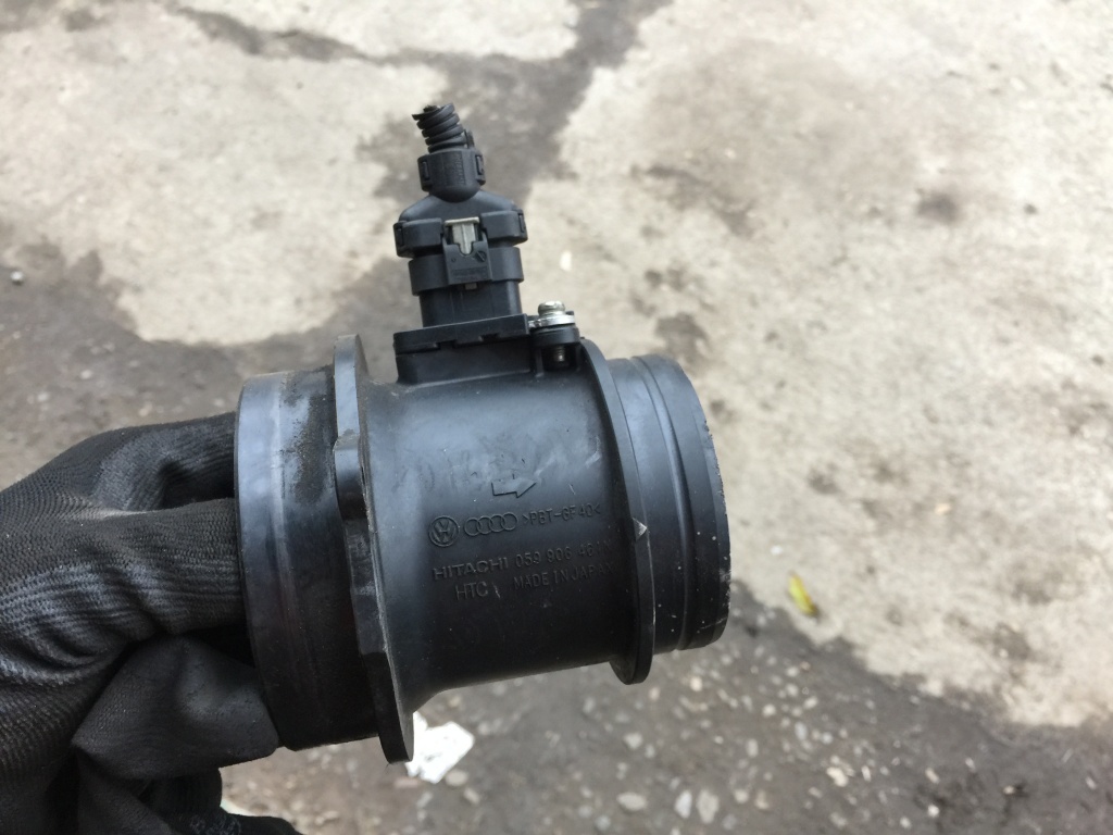 Debitmetru aer AUDI A5 8T Q5 8R 3.0 TDI 2009 2010 2011 2012