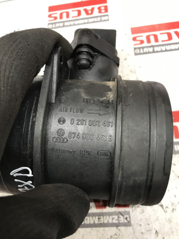 Debitmetru Aer Vw T5 Motor 2.5 TDI Tip M