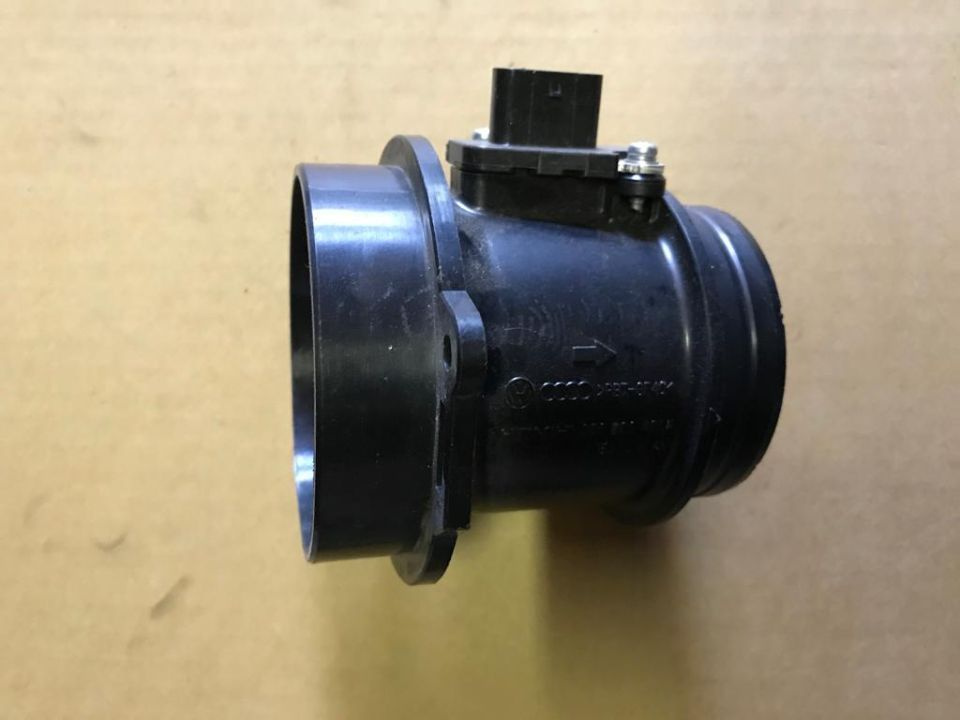 Debitmetru Audi A4, A5, A6, A7, Q5, Q7, VW Touareg 2.7TDI, 3.0TDI 2008-2016, Cod : 059906461n