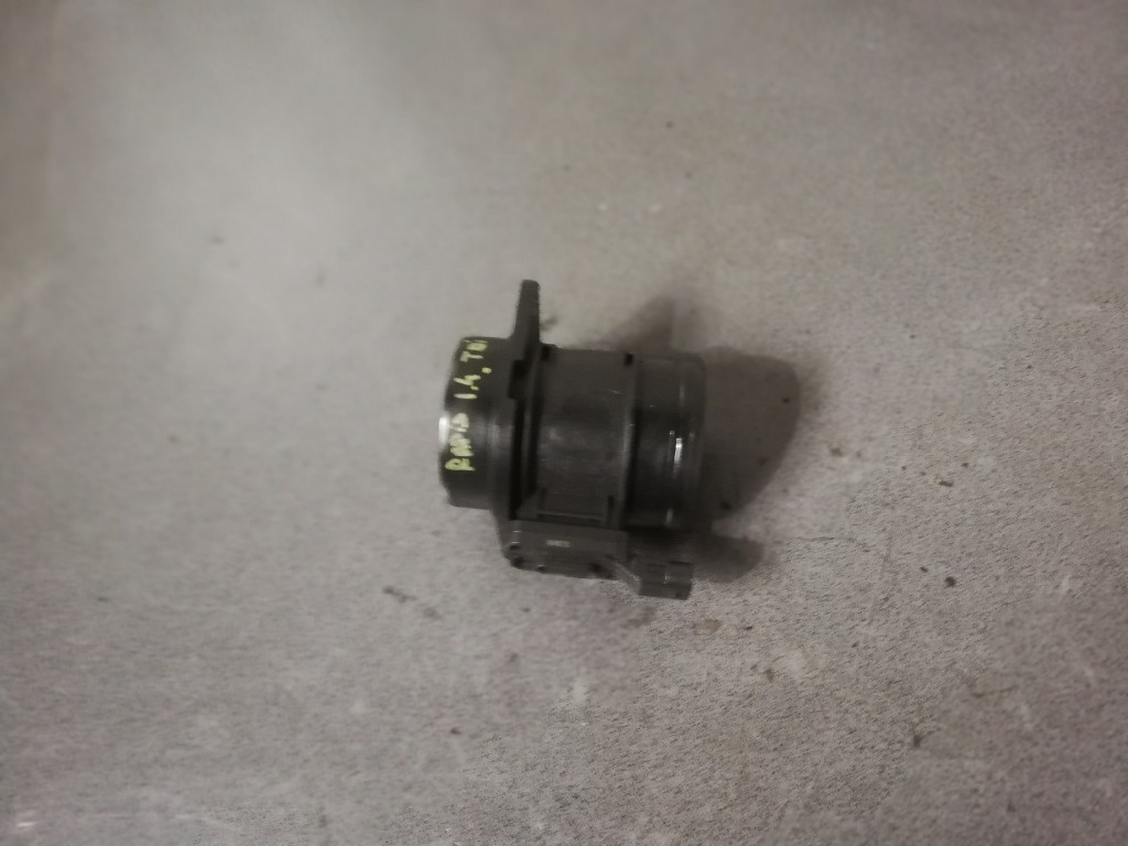 Debitmetru Skoda Rapid 1.4 TDI 90 cai motor CUS CUSA CUSB cod 04L906461B an 2015 2016 2017