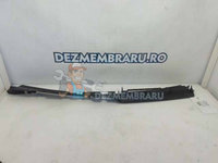 Deflector aer volkswagen passat b6 1.9 bxe 2005-2010 3c0121330