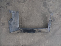 Deflector superior radiator Dacia Duster cod produs:214766402R