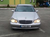 Dezmembrez mercedes w203 c class 2.2 cdi