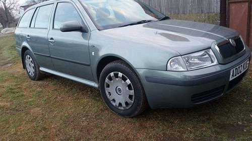 Demembrez skoda octavia 1 combi 2.0i azj 116 cai