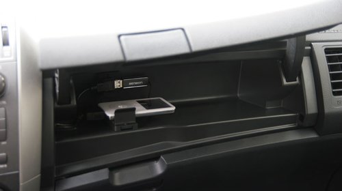 Dension Gateway Lite 3 (Volkswagen, Quadlock) Adaptor iPhone USB Aux
