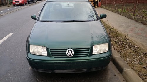 Dez vw Bora 1.9 TDI, 90 CP, motor ALH, an 2002, volan Stanga